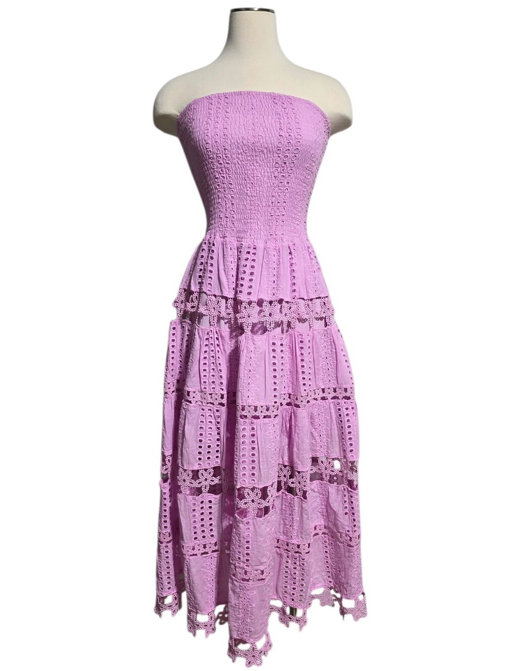 STRUT & BOLT LAVENDER EYELET MIDI DRESS SZ M - Picture 3 of 11